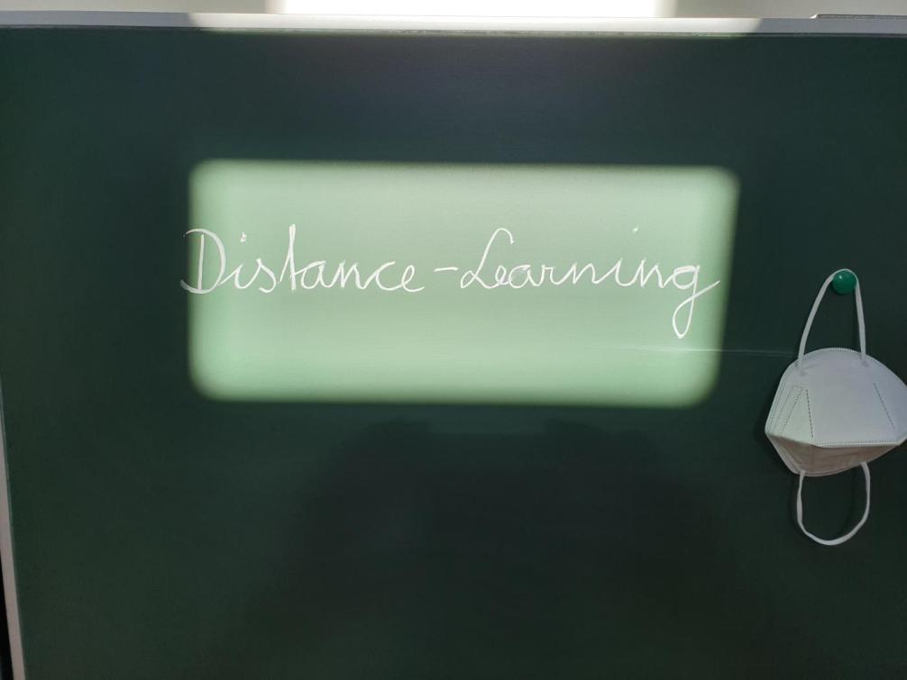 Distance-Learning